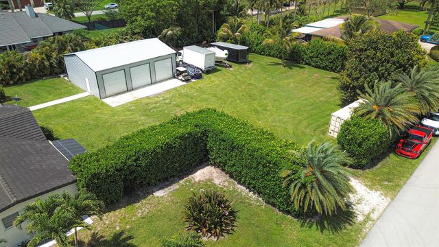 11821 NW 6th Court, Plantation, FL 33325