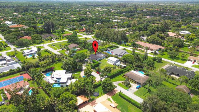 11821 NW 6th Court, Plantation, FL 33325