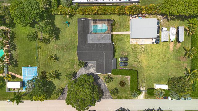 11821 NW 6th Court, Plantation, FL 33325