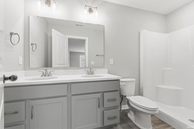 11967 Falcatta Drive, Fort Wayne, IN 46845