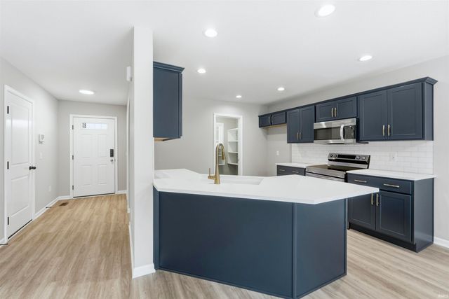 11967 Falcatta Drive, Fort Wayne, IN 46845