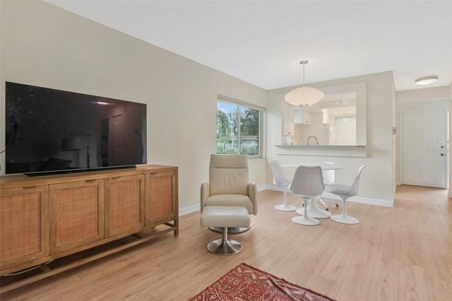2452 LAURELWOOD DRIVE C, Clearwater, FL 33763