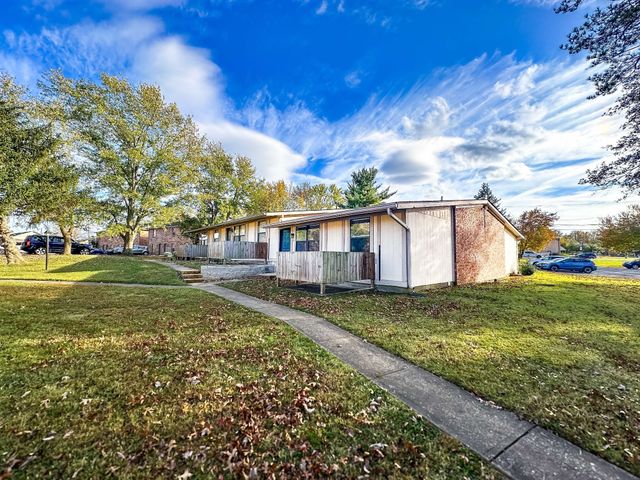 2421 Madison St Apt 13, Clarksville, TN 37043