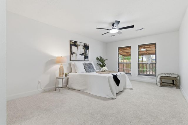 5 Devonshire Drive, Conroe, TX 77304