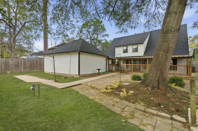 5 Devonshire Drive, Conroe, TX 77304