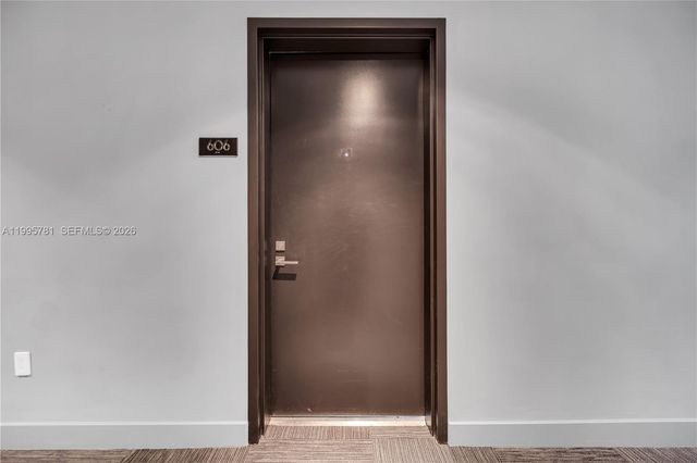 121 NE 34th St L606, Miami, FL 33137