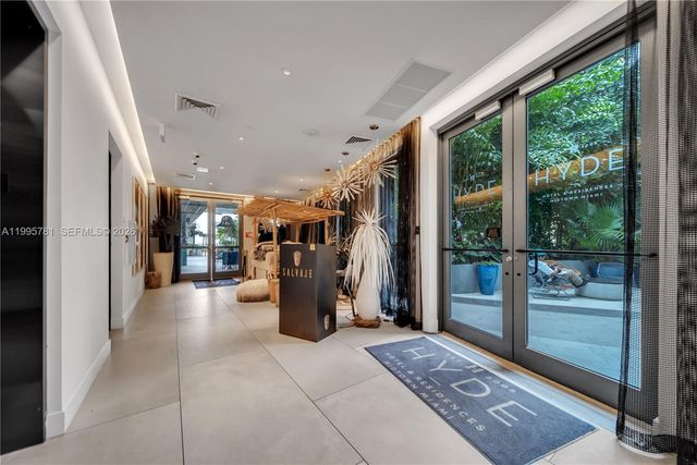 121 NE 34th St L606, Miami, FL 33137