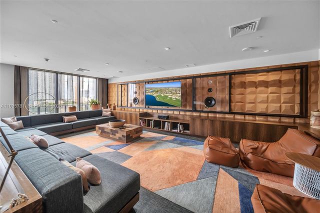 121 NE 34th St L606, Miami, FL 33137