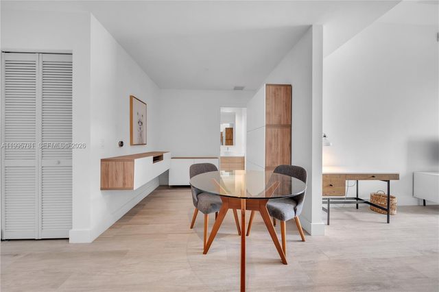 121 NE 34th St L606, Miami, FL 33137