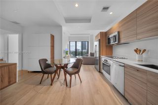 121 NE 34th St L606, Miami, FL 33137