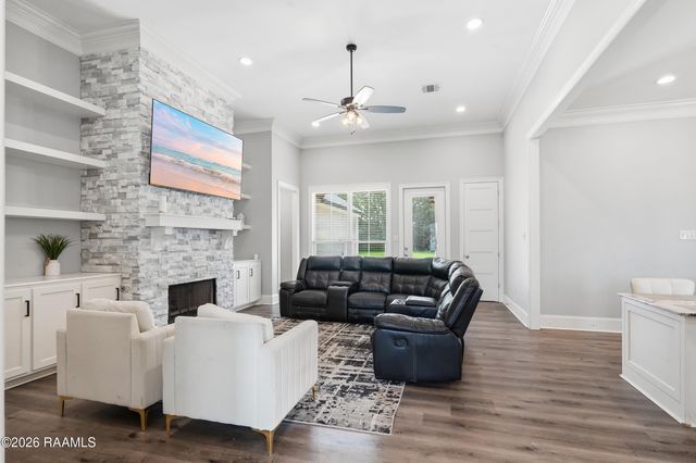 288 Christian Point Road, Opelousas, LA 70570