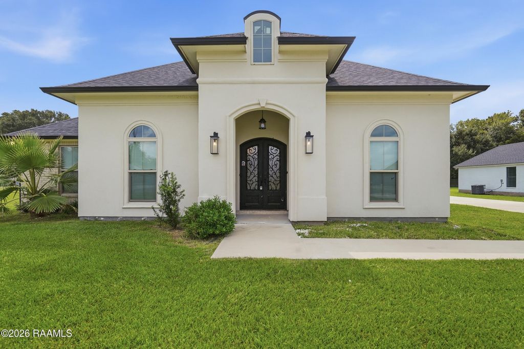 288 Christian Point Road, Opelousas, LA 70570