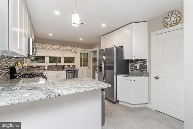 612 W CHESAPEAKE AVE, Towson, MD 21204