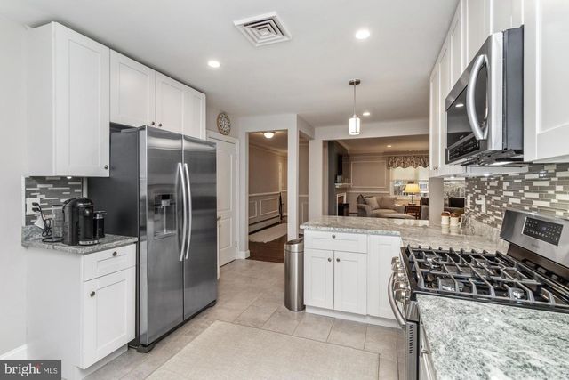 612 W CHESAPEAKE AVE, Towson, MD 21204