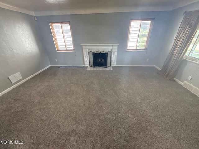 233 Majestic Drive, Toledo, OH 43608