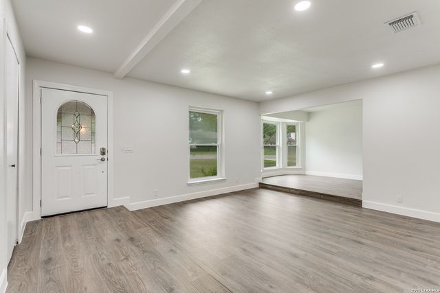 1518 Deer Run St, San Antonio, TX 78232