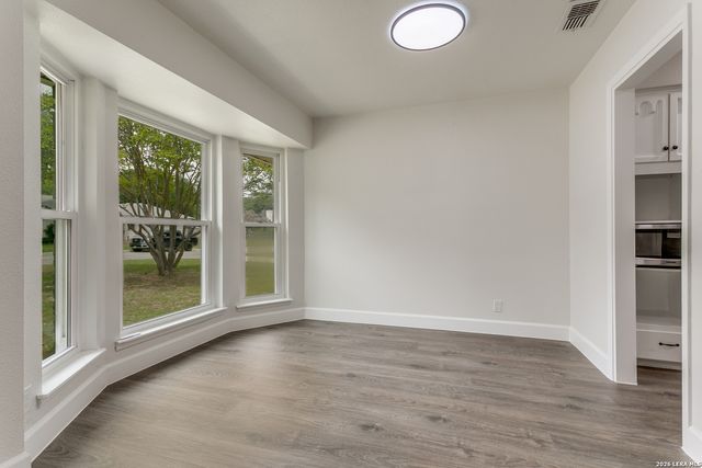 1518 Deer Run St, San Antonio, TX 78232