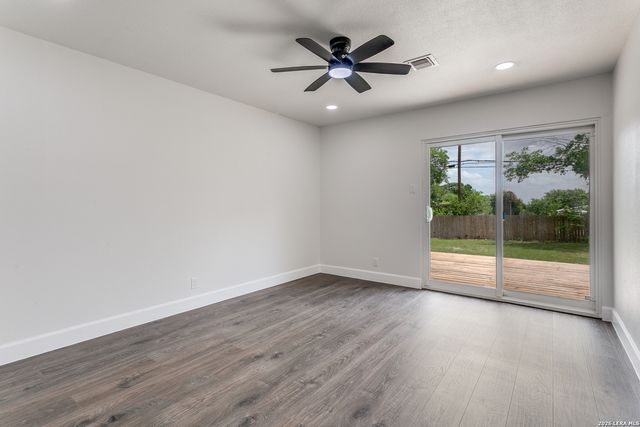 1518 Deer Run St, San Antonio, TX 78232