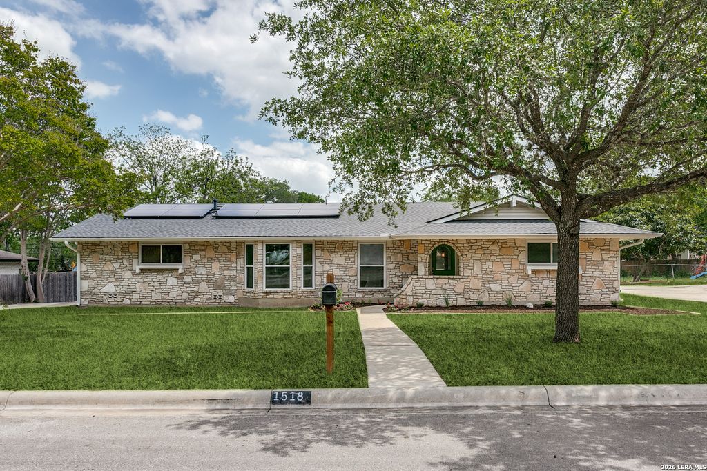 1518 Deer Run St, San Antonio, TX 78232
