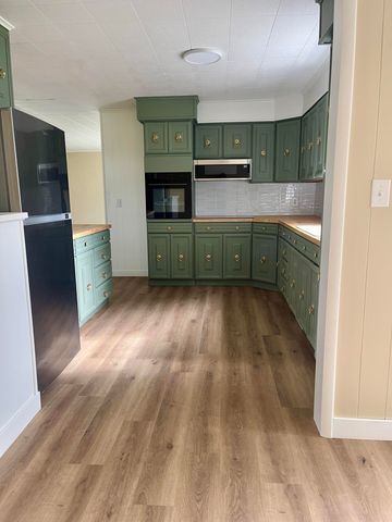4055 W Monroe Road, Tipton, MI 49287