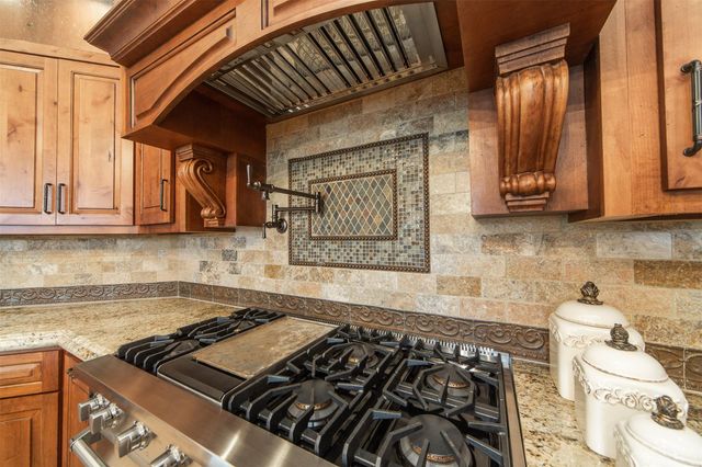 14 Ivy Bend Lane, Sugar Land, TX 77479