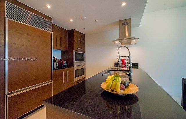 485 Brickell Avenue 2706, Miami, FL 33131