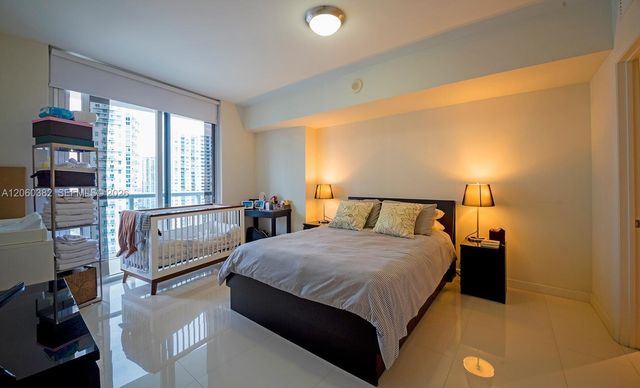 485 Brickell Avenue 2706, Miami, FL 33131
