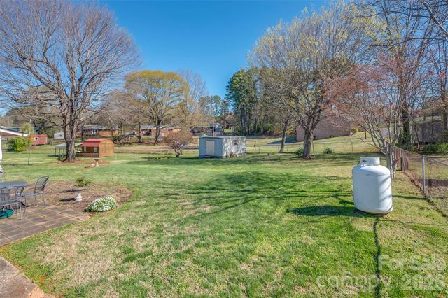 148 Westhaven Street, Forest City, NC 28043