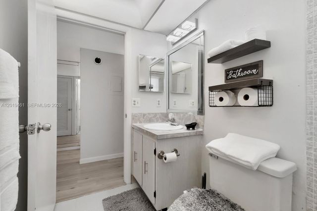 481 Burgundy K K, Delray Beach, FL 33484