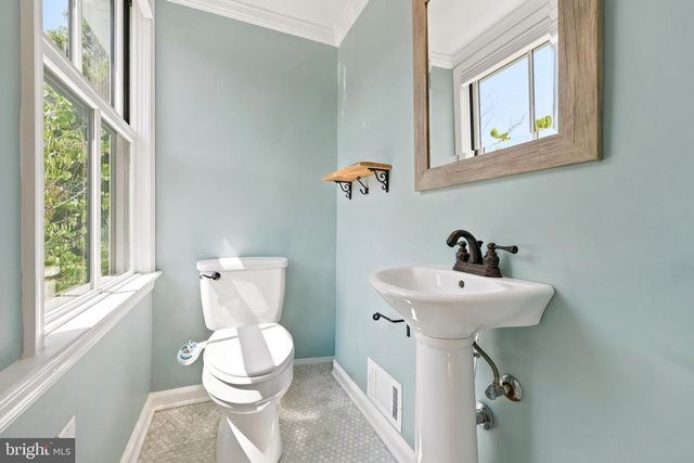 306 FORT WASHINGTON AVE, Fort Washington, PA 19034