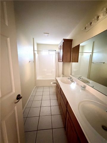 5214 Spring Brook Dr, Corpus Christi, TX 78413