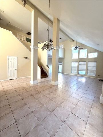 5214 Spring Brook Dr, Corpus Christi, TX 78413