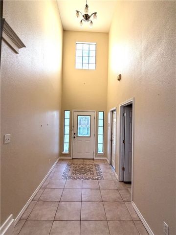 5214 Spring Brook Dr, Corpus Christi, TX 78413