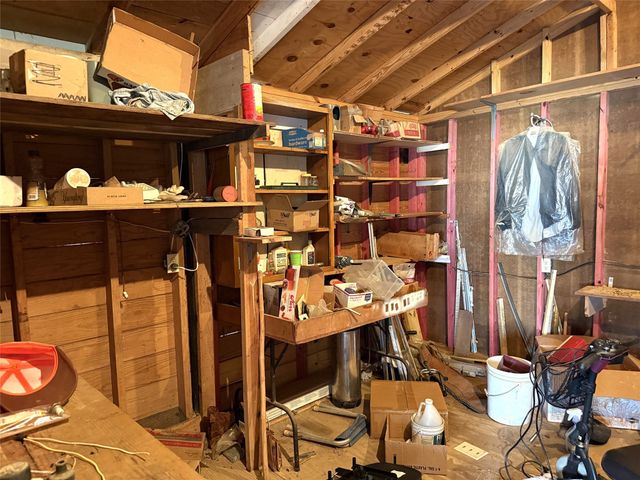 300 S Beech Street, Winnsboro, TX 75494