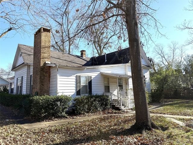 300 S Beech Street, Winnsboro, TX 75494