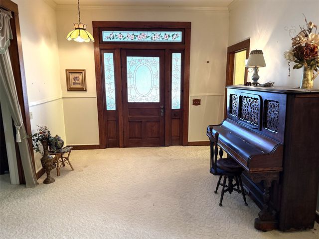 300 S Beech Street, Winnsboro, TX 75494