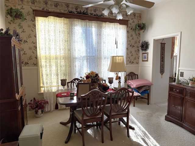 300 S Beech Street, Winnsboro, TX 75494