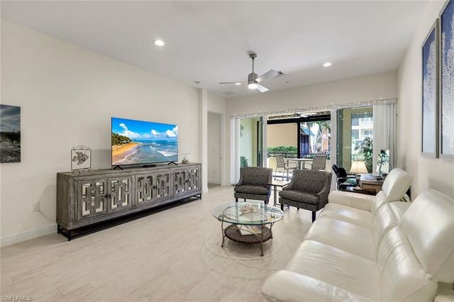 21530 Strada Nuova CIR 205, Estero, FL 33928