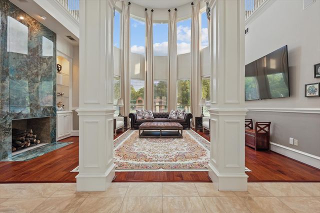 6260 Oak Hollow Drive, Burleson, TX 76028