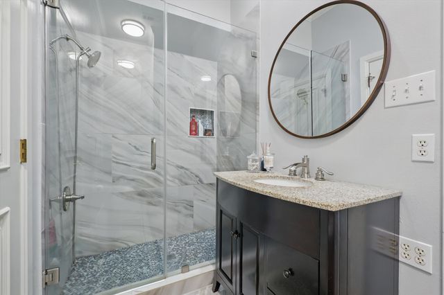 6260 Oak Hollow Drive, Burleson, TX 76028