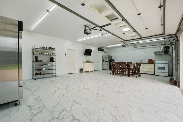 6260 Oak Hollow Drive, Burleson, TX 76028