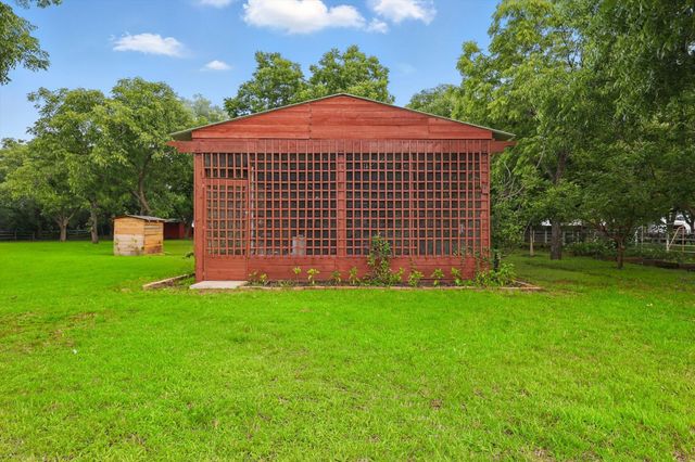 6260 Oak Hollow Drive, Burleson, TX 76028