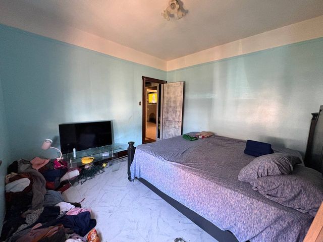 14032 S Burnham Avenue, Burnham, IL 60633