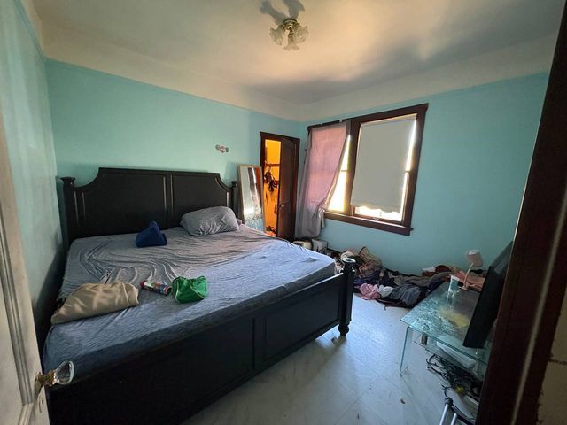 14032 S Burnham Avenue, Burnham, IL 60633