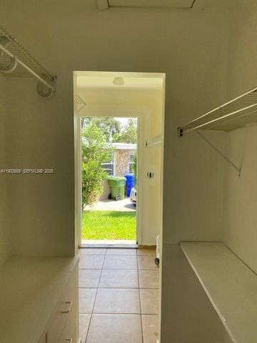 2746 Johnson St W, Hollywood, FL 33020