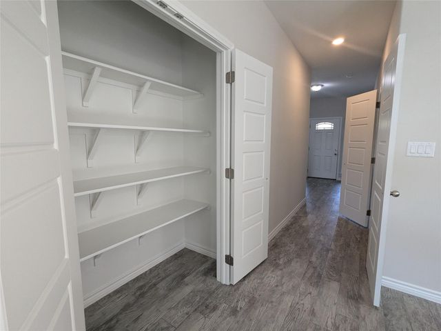 1712 E Avenue G, Lampasas, TX 76550