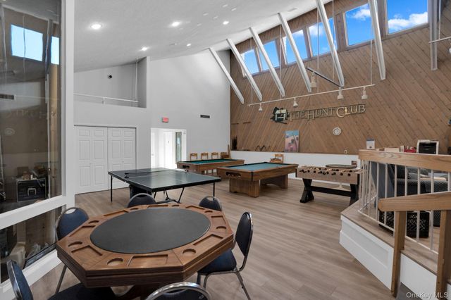 11 Chipmunk Trail, Coram, NY 11727