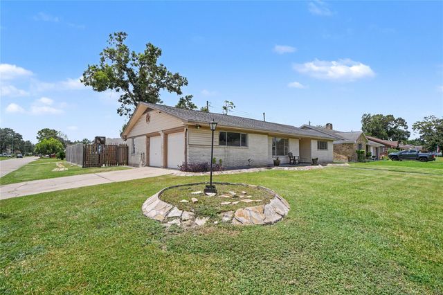 8330 Springtime Lane, Houston, TX 77075