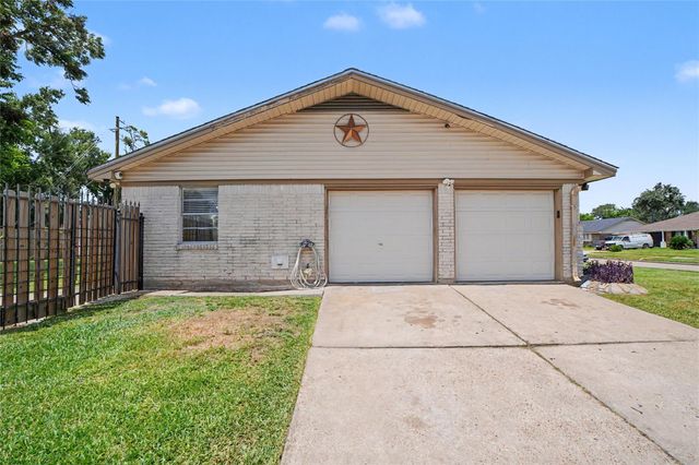 8330 Springtime Lane, Houston, TX 77075