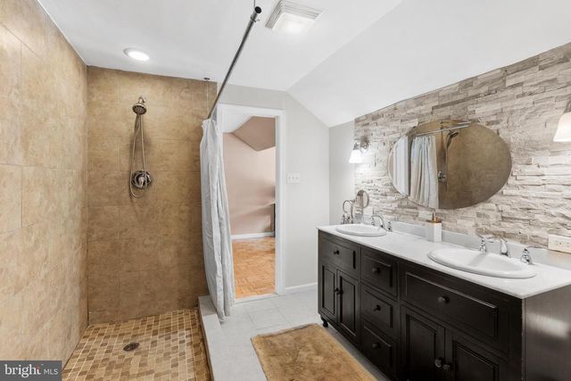 1118 ALLSTON RD, Havertown, PA 19083
